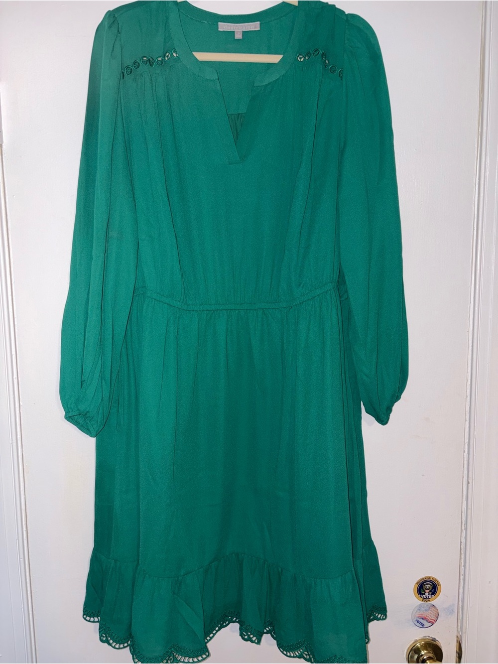 Daniel Rainn 1X Emerald Green Embroidered Ruffle Dress NWOT